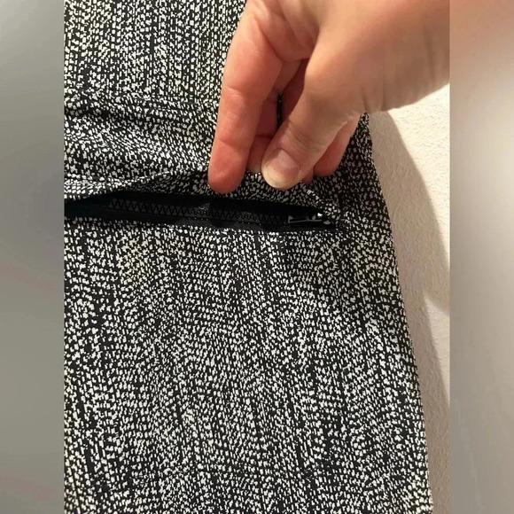 ATHLETA Delancey Textured Moto Tight Legging in Braiden Black / Size Small / - Picture 6 of 10